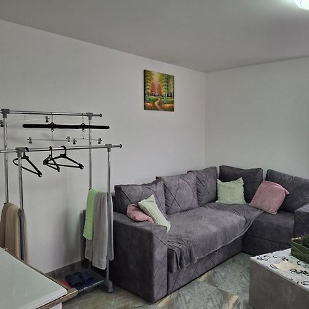 Vila Mir Pirot Bagian luar foto