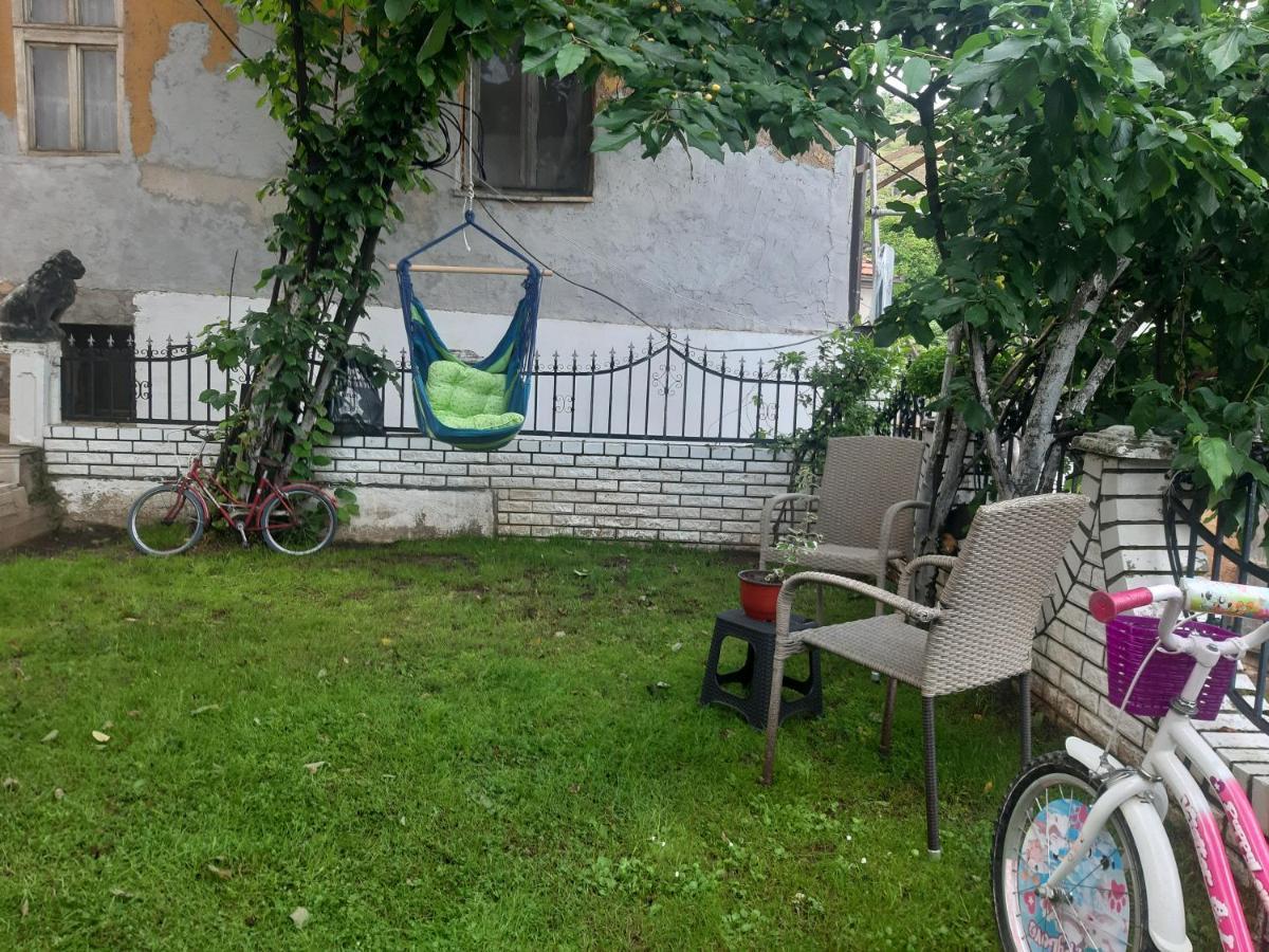 Vila Mir Pirot Bagian luar foto