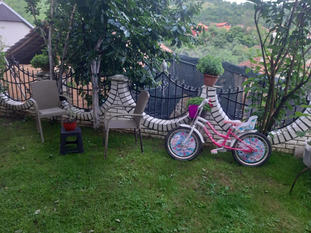 Vila Mir Pirot Bagian luar foto