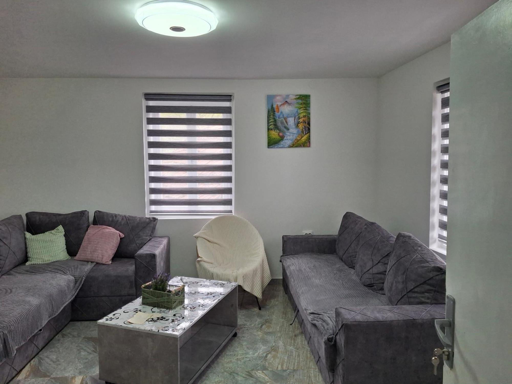 Vila Mir Pirot Bagian luar foto